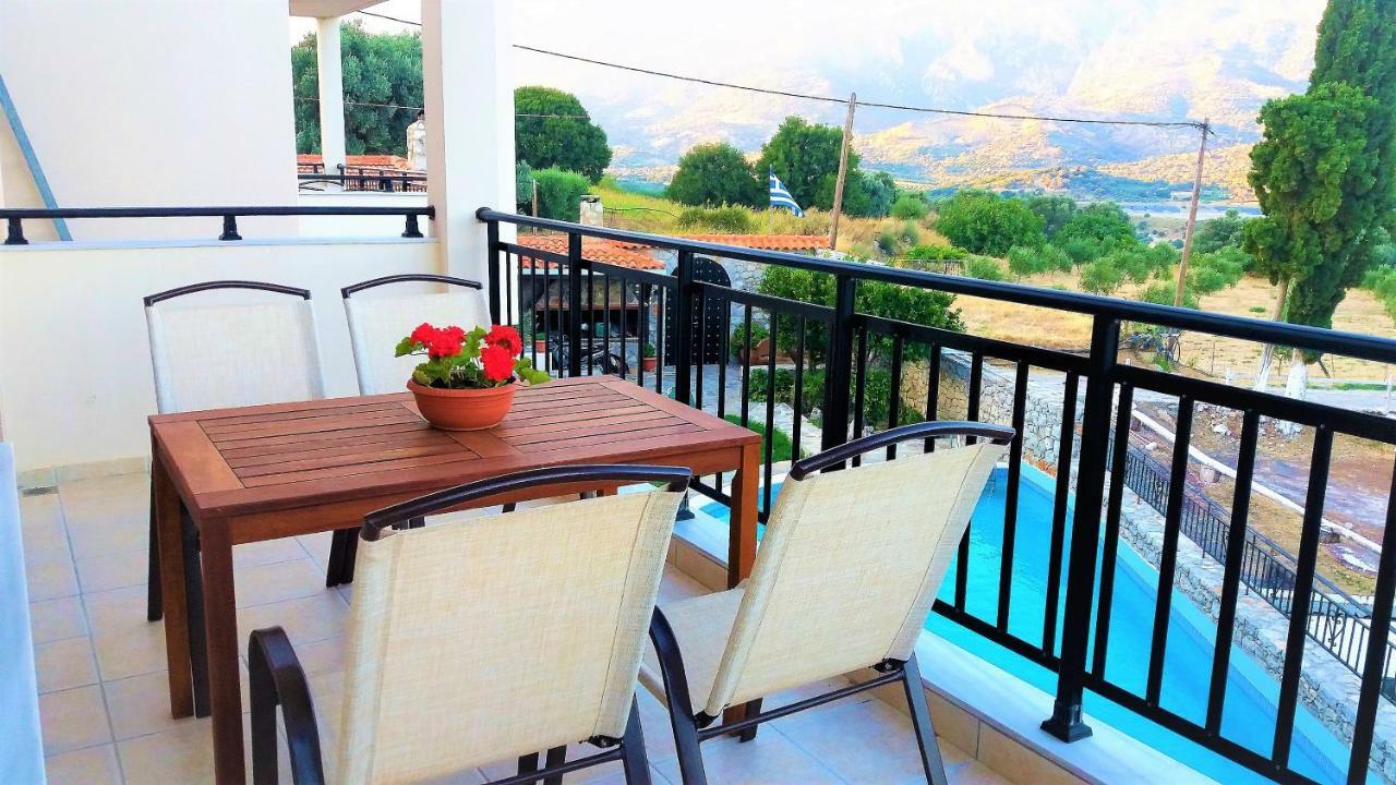 Petrochori Aparthotel Екстер'єр фото